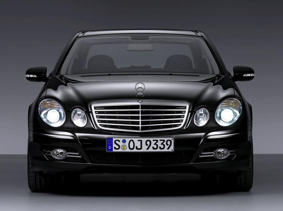  Mercedes-Benz E-Class 2007 года  (фото 47 из 80)